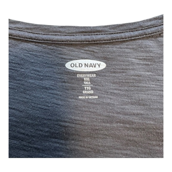 Old Navy V-Neck T-Shirt - Size XXL - Picture 3 of 5